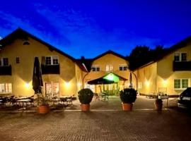 Hotel Restaurant Ancho: Cölbe şehrinde bir otoparklı otel