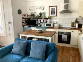 Bright, book-filled flat in artsy Stokes Croft