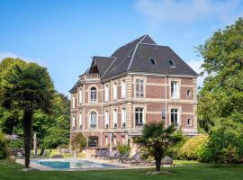 Le Petit Château de Conteville، فندق رخيص في Paluel