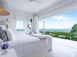 Incredible views of sea from the pool - Cool Breeze villa, vil·la a Saint James