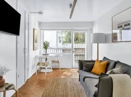'Wylde's Treasure' Pocket-size Potts Point Design