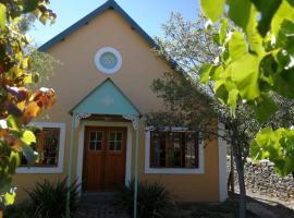 Loveable Karoo Cottages, hotel en Fraserburg