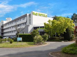 B&B HOTEL Cergy Port 4 étoiles，塞爾吉的飯店