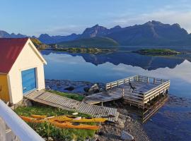 Panoramic seaview cabin for two persons by the sea, íbúð í Hovdan