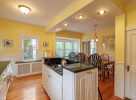 Family & Dog Friendly 4BR in Downtown NE Harbor - Millbrook, vila v destinaci Northeast Harbor