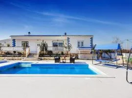 Villa Mateo