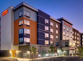 Hampton Inn & Suites By Hilton Rancho Cucamonga, hotel v destinaci Rancho Cucamonga
