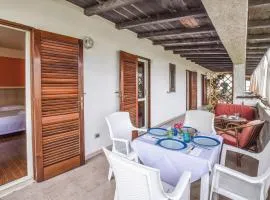 Beautiful Apartment In Capo Rizzuto With Wifi And 1 Bedrooms