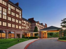 Embassy Suites by Hilton Philadelphia Valley Forge, hotel cerca de Parque Histórico Nacional de Valley Forge, Wayne