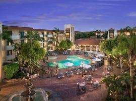 Embassy Suites by Hilton Scottsdale Resort, „Hilton“ viešbutis mieste Skotsdeilis