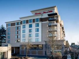Hampton Inn & Suites by Hilton Seattle/Northgate, hotel en Northgate, Seattle