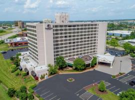 DoubleTree by Hilton St. Louis at Westport, hotel a Maryland Heights