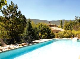 Le Moulin de la Viorne, gîte modulable avec piscine en Haute-Provence, holiday rental in Les Omergues