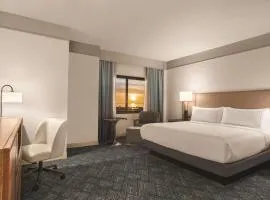 DoubleTree by Hilton Tampa Rocky Point Waterfront