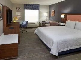 Hampton Inn & Suites Montreal-Dorval