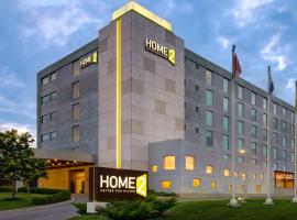 Home2 Suites By Hilton Montreal Dorval: Dorval, Montreal-Pierre Elliott Trudeau Uluslararası Havaalanı - YUL yakınında bir otel