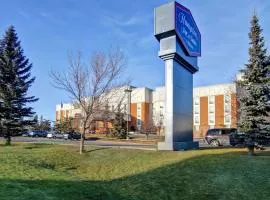 Hampton Inn & Suites by Hilton Calgary-Airport、カルガリーにあるカルガリー国際空港 - YYCの周辺ホテル