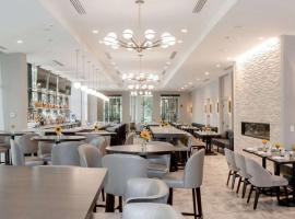 DoubleTree by Hilton Charlottesville, hotel near Charlottesville Albemarle - CHO, Charlottesville