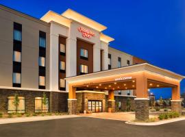 Viesnīca ar autostāvvietu Hampton Inn by Hilton Kennewick at Southridge pilsētā Kenevika