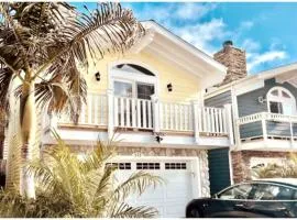 Beautiful home, minutes from the beach