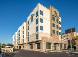 Homewood Suites By Hilton Belmont, hotel i Belmont