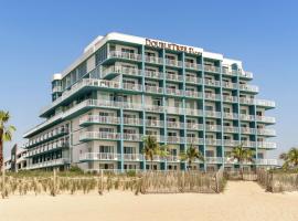 DoubleTree by Hilton Ocean City Oceanfront, hotel with jacuzzis in Ocean City