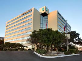 Embassy Suites San Antonio Airport、サンアントニオのホテル