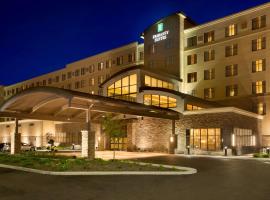 Embassy Suites by Hilton Akron Canton Airport, hotel poblíž Letiště Akron-Canton Regional - CAK, 