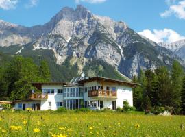 Appartements Erhol dich gut, hotel cerca de Jagdschloß Schachen, Leutasch