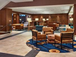 DoubleTree by Hilton Hotel & Conference Centre Regina, hotel near Mosaic Stadium at Taylor Field, Regina