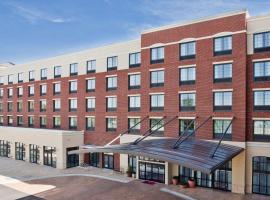 Hampton Inn & Suites Chapel Hill/Carrboro, ξενοδοχείο σε Τσάπελ Χιλ