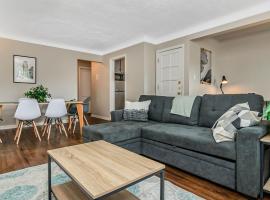 Pleasant Family Stay in Home near Downtown Detroit, hôtel à Detroit