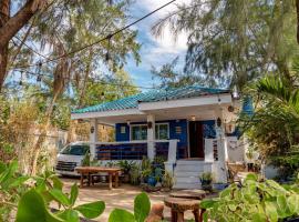 Azul Zambales Beachfront House EXCLUSIVE, casă de vacanță din Cabangan