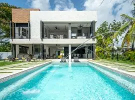 Onyx by Blue Sky Luxury