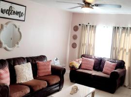 Cozy By The Sea - Hutchinson Island - A, cheap hotel in Fort Pierce