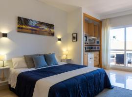 Apartment Golf Malaga 218, hotel v Malaze