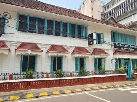 The Boat Jetty Bungalow, hotell piirkonnas Marine Drive Kochi, Cochin