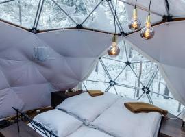 GLØD Aurora Canvas Dome, luxury tent in Alta