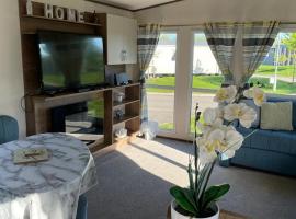 luxury caravan, smještaj uz plažu u gradu 'Tattershall'