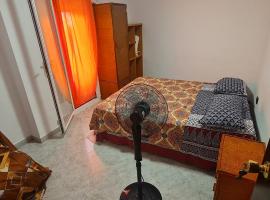 Sunny Room in a Shared apartment in Rubi: Rubí'de bir kiralık tatil yeri