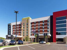 Home2 Suites by Hilton Columbia Downtown, hotel malapit sa Columbia Owens Downtown - CUB, 