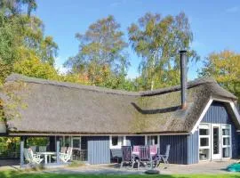 Beautiful Home In Gilleleje With 3 Bedrooms And Wifi