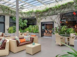 लॉस एंजेल्स में, होटल Hilton Los Angeles-Universal City