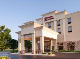 Hampton Inn & Suites Addison, отель в городе Аддисон