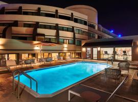 Doubletree By Hilton Fullerton