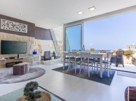 Valletta Bastions Seafront House، فندق في فاليتا