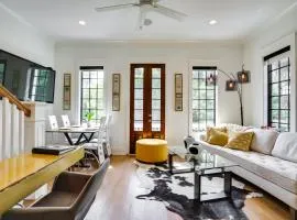 Lovely Mt Pleasant Townhouse with Central Location!