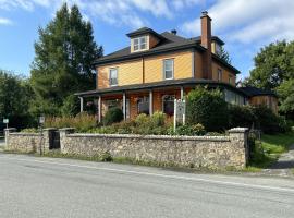 À Tout Venant B&B, hotel em Magog-Orford