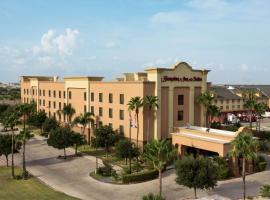 Hampton Inn & Suites Pharr、ファーのホテル