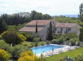 Mas Les Fleurs d’Hilaire, B&B/chambre d'hôtes à Monteux